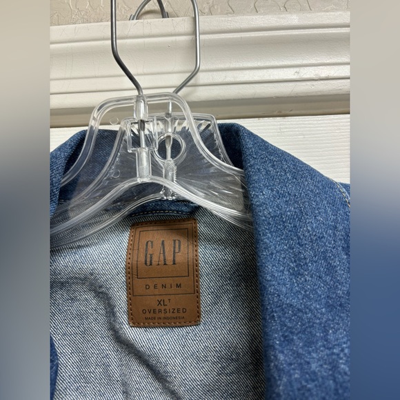 GAP WOMEN’S TALL XL
Icon Denim Jean Jacket Blue Trucker - Picture 8 of 11